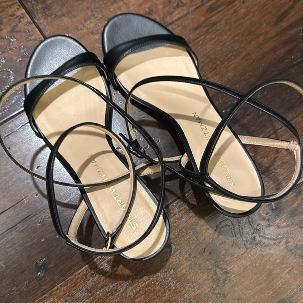 Stuart Weitzman

Nudist Wrap 50MM Leather Sandals size 7 - Picture 11 of 12